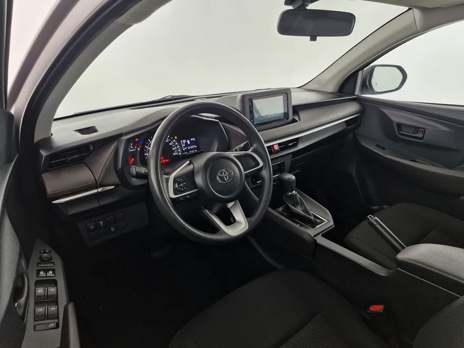 تويوتا يارس Y 2023 