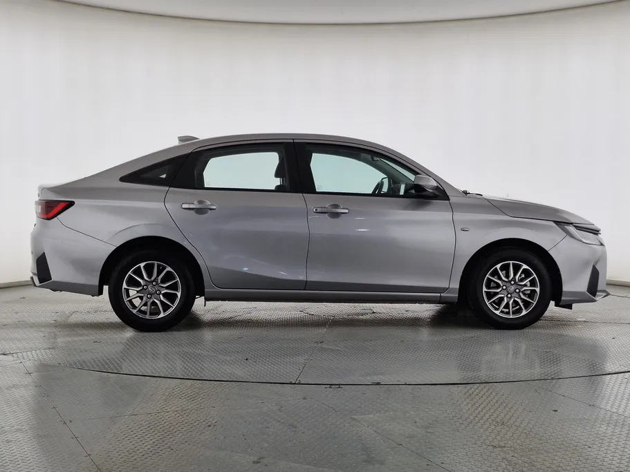 تويوتا يارس Y 2023 