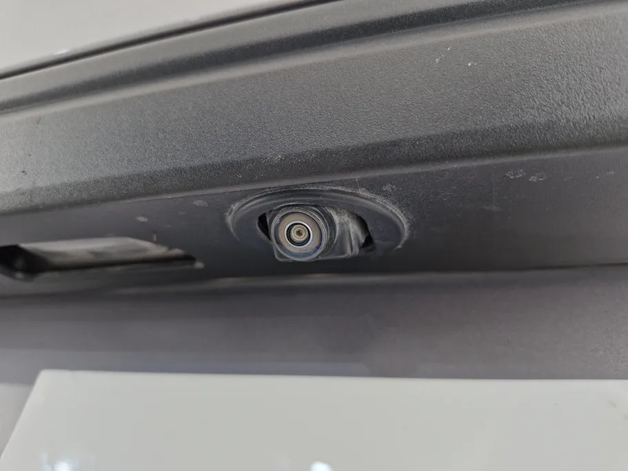 تويوتا يارس Y 2023 