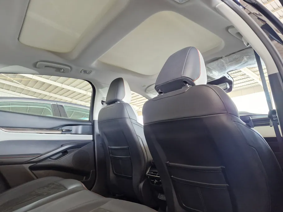 2023 Ford Taurus Titanium 