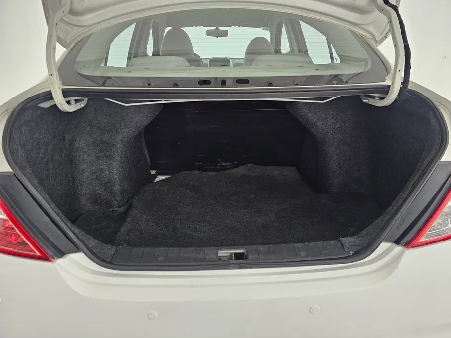 2020 Nissan Sunny SV 