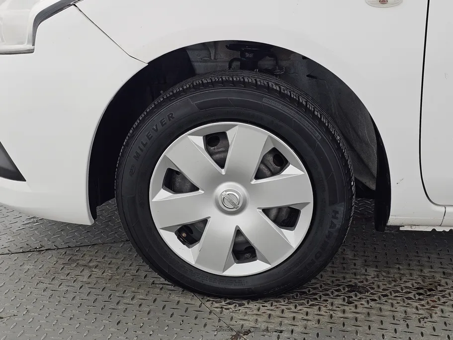 2020 Nissan Sunny SV 