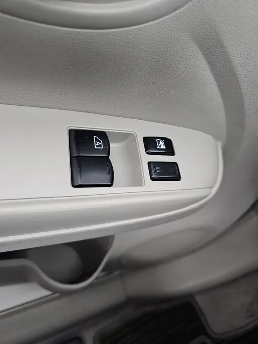 2020 Nissan Sunny SV 