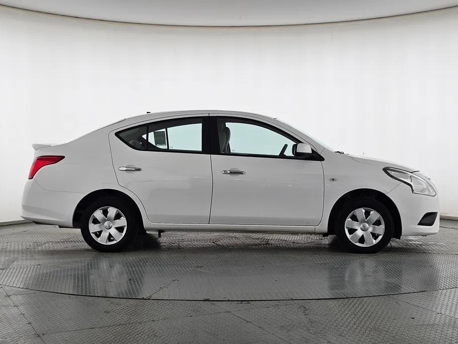 2020 Nissan Sunny SV 