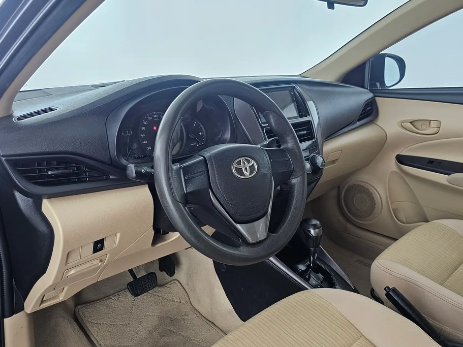 تويوتا يارس Y 2022 