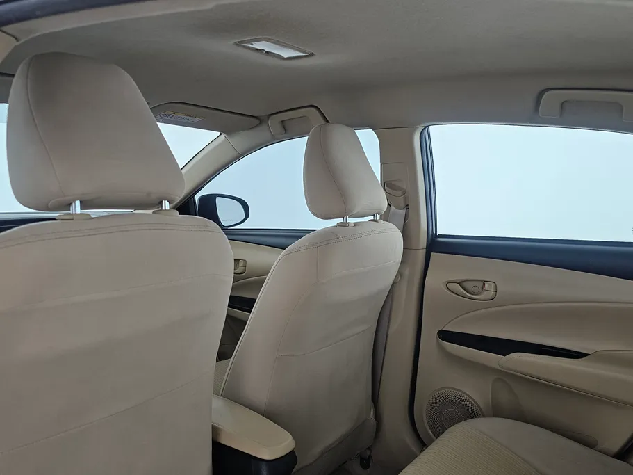 تويوتا يارس Y 2022 