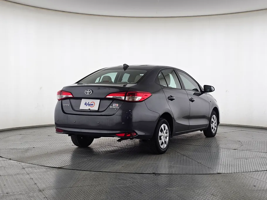 تويوتا يارس Y 2022 