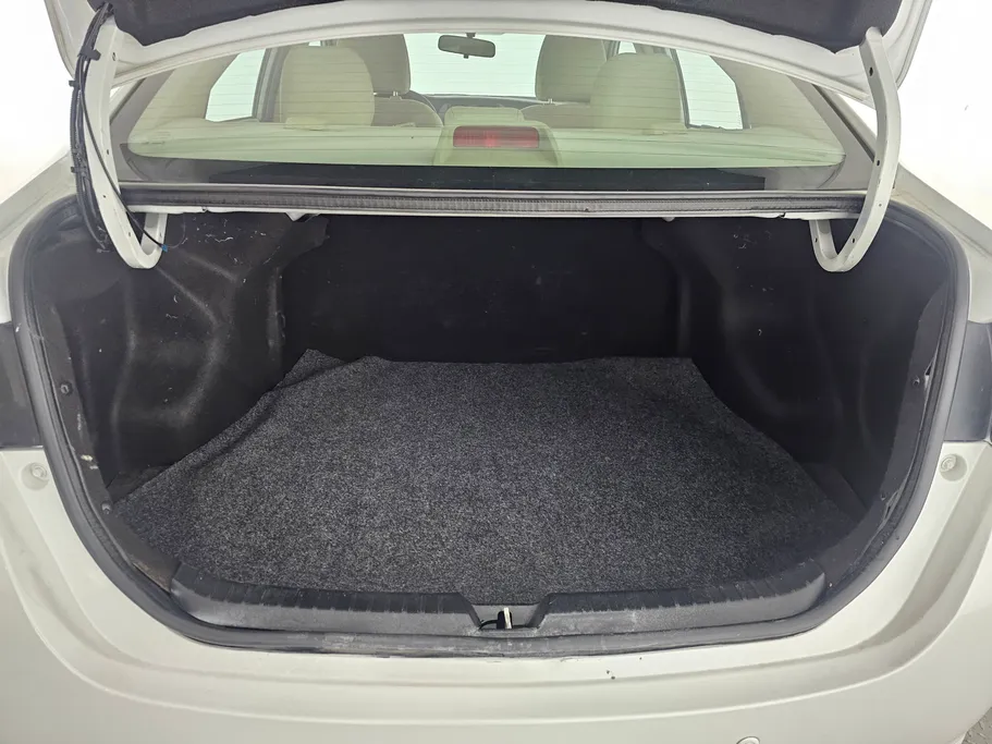 تويوتا يارس Y 2021 