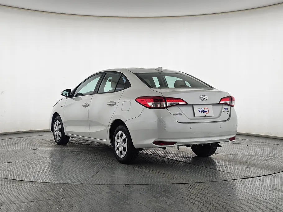 تويوتا يارس Y 2021 