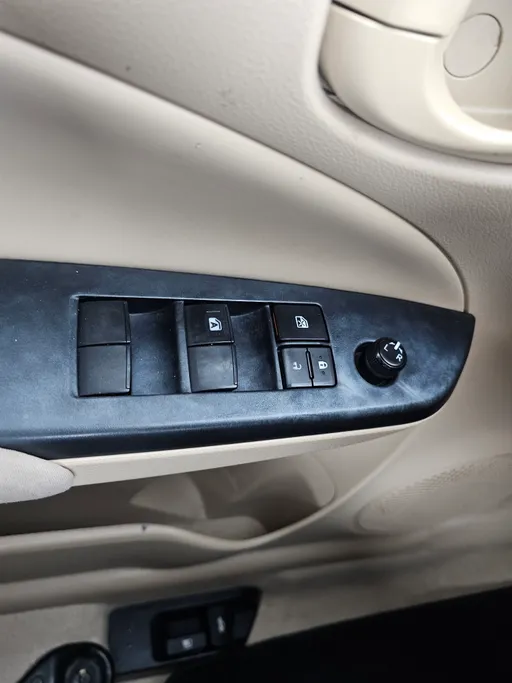 تويوتا يارس Y 2021 