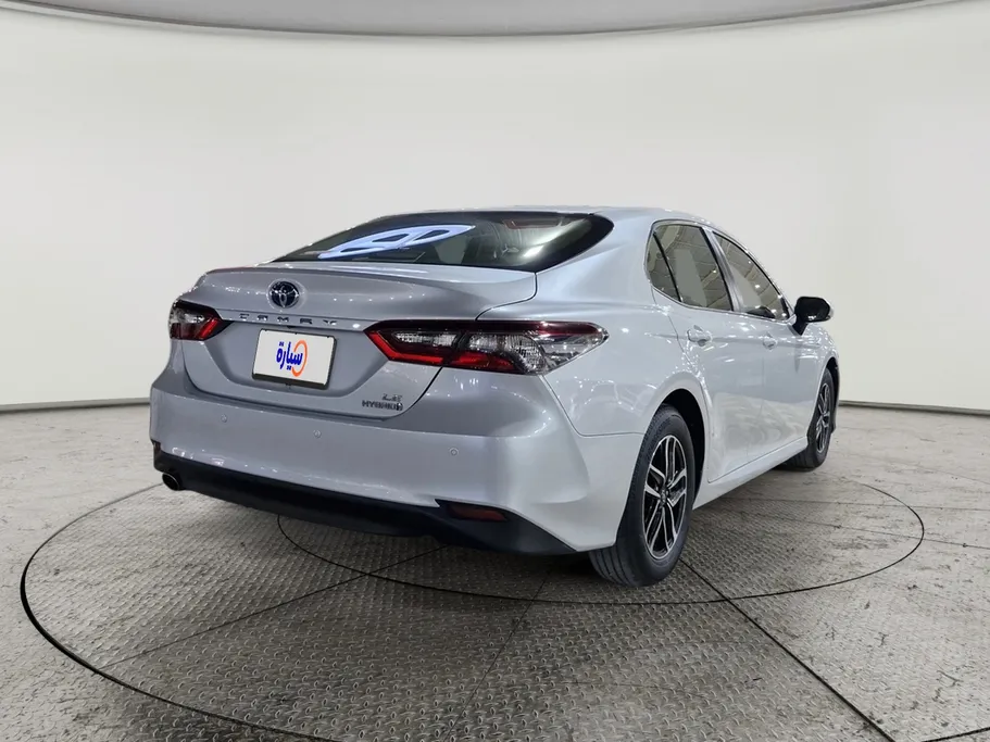 2022 Toyota Camry  LE HEV 