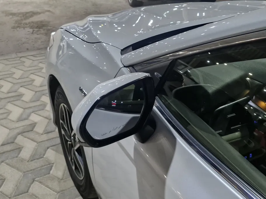 2022 Toyota Camry  LE HEV 