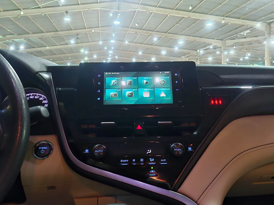 2022 Toyota Camry  LE HEV 