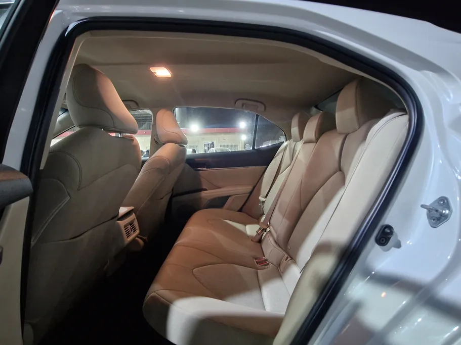 2022 Toyota Camry  LE HEV 