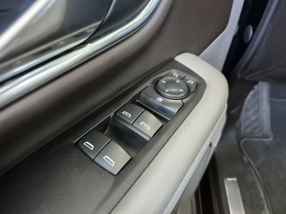 جي إم سي  يوكن SLT 2021 