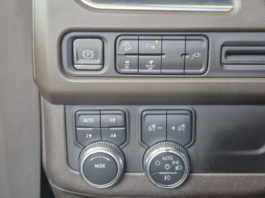 جي إم سي  يوكن SLT 2021 