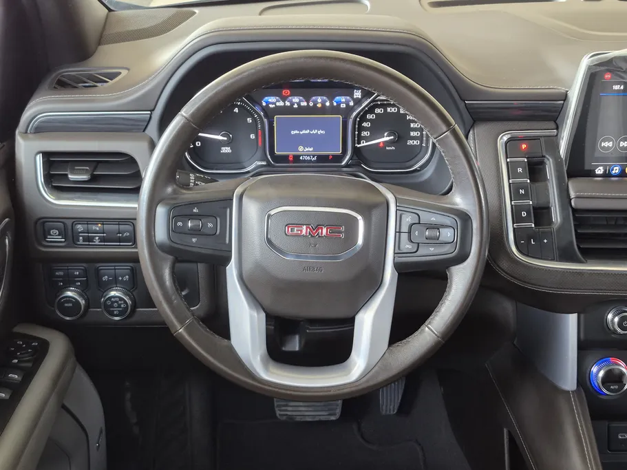 جي إم سي  يوكن SLT 2021 