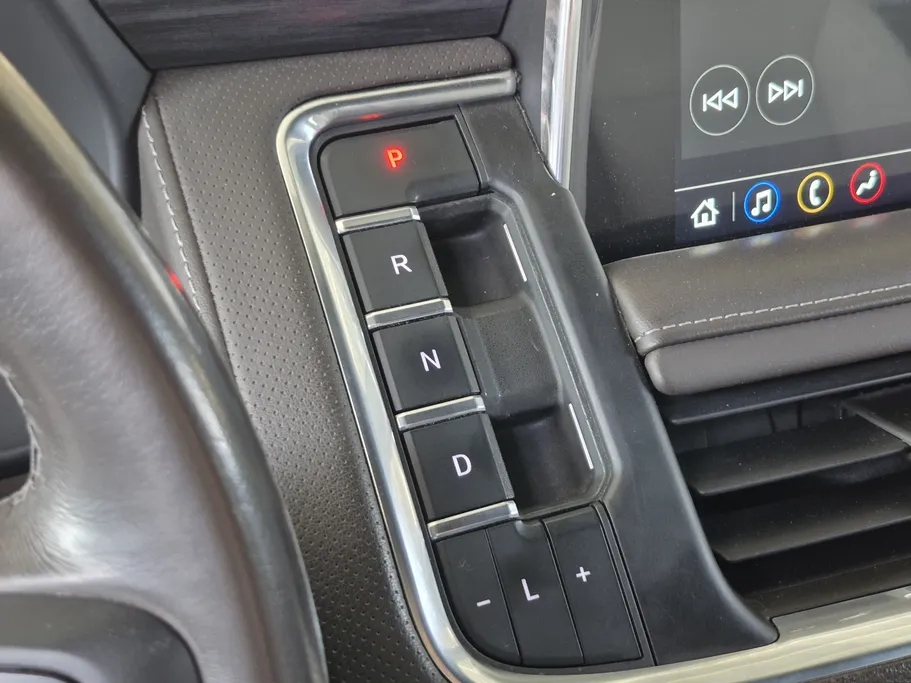 جي إم سي  يوكن SLT 2021 