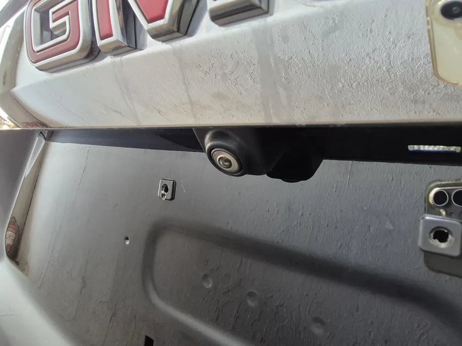 جي إم سي  يوكن SLT 2021 