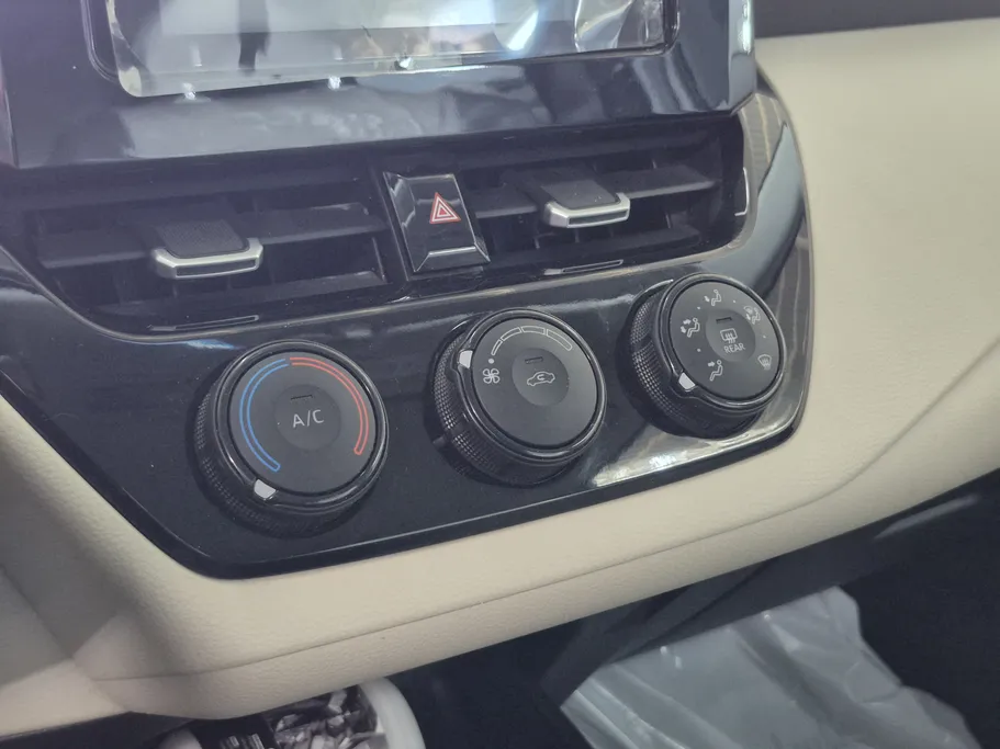 تويوتا كورولا XLI 2024 