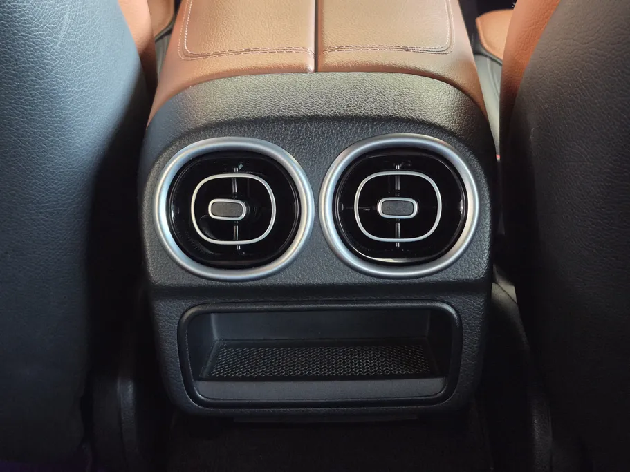 مرسيدس C 200 2023 