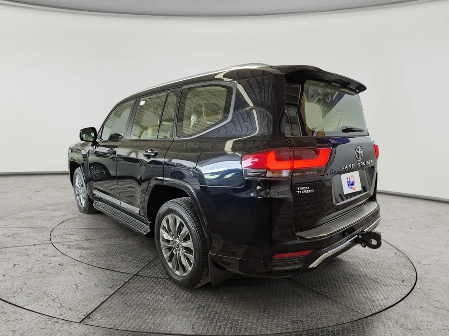 2024 Toyota Land Cruiser GXR4 