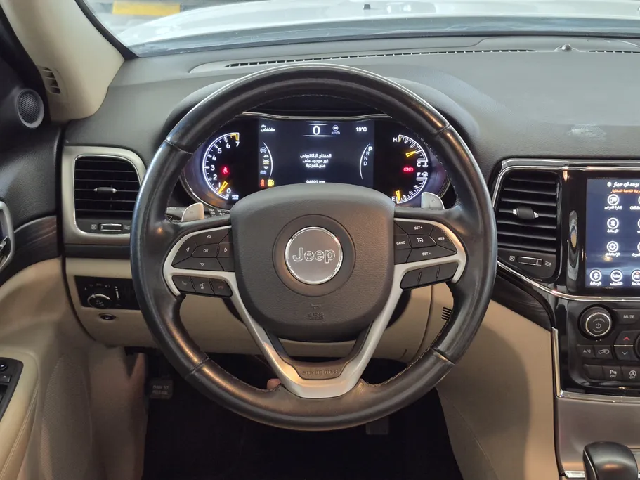 جيب جراند شيروكي لاريدو 2021 