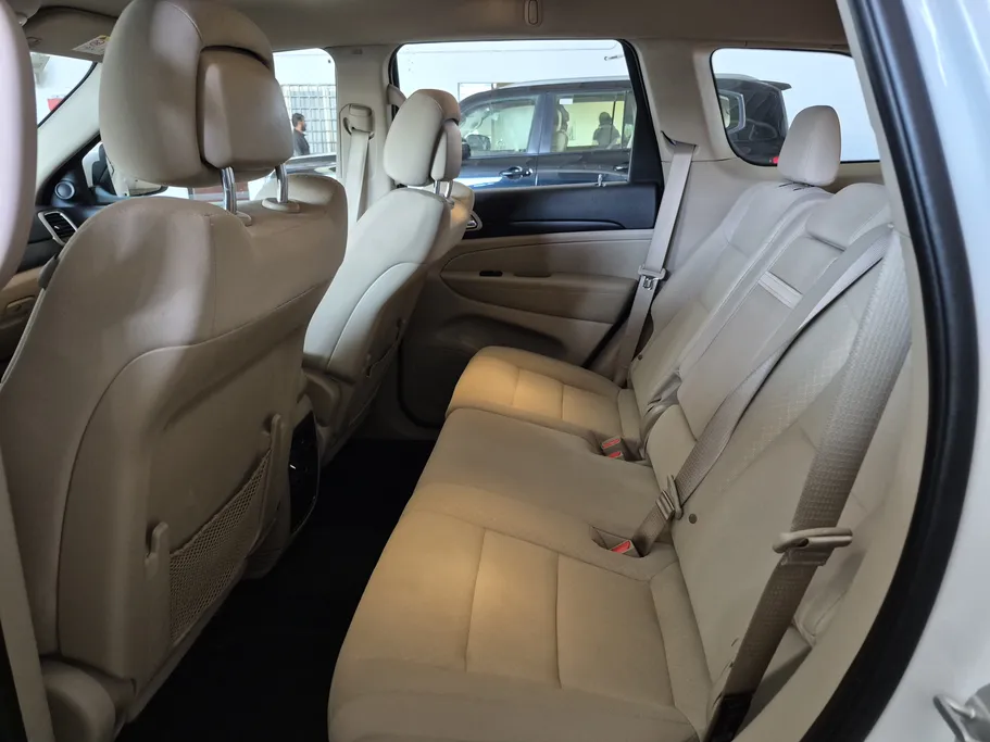 جيب جراند شيروكي لاريدو 2021 