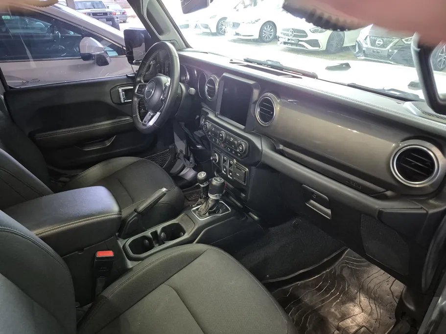 جيب رانجلر صحارى 2022 