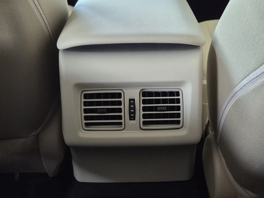 2022 Toyota Camry  GLE HEV  