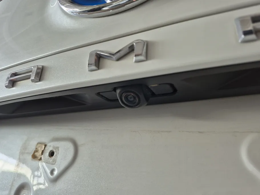 2022 Toyota Camry  GLE HEV  