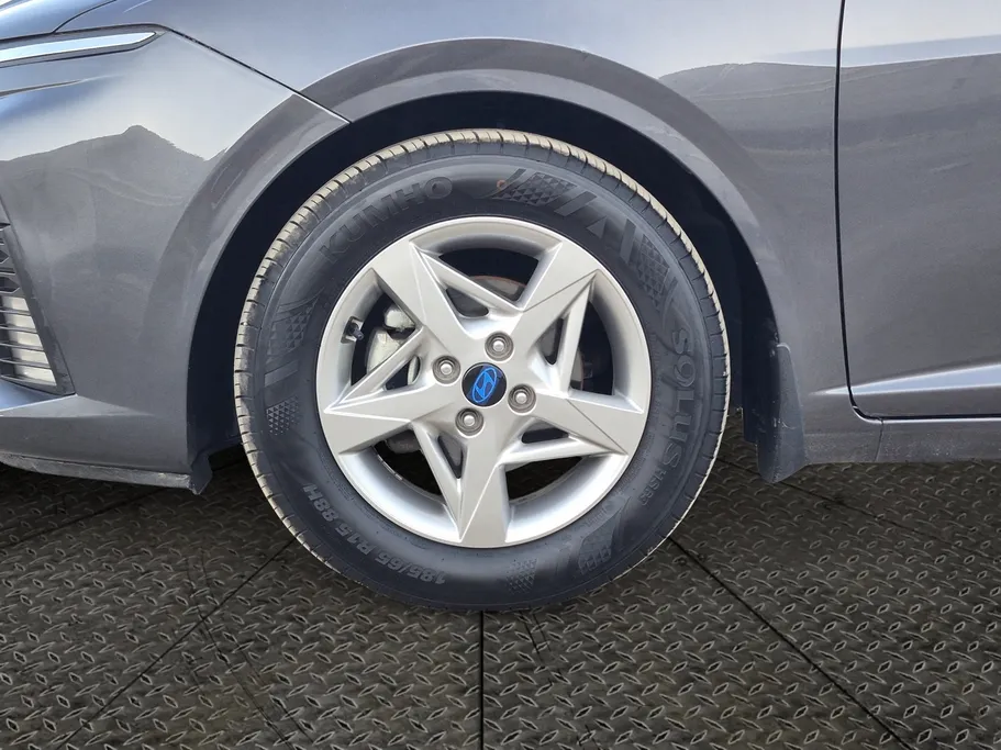 2024 Hyundai Accent Fleet 