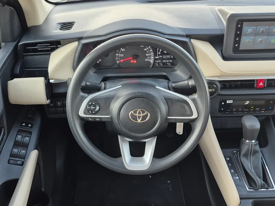 تويوتا يارس Y 2024 