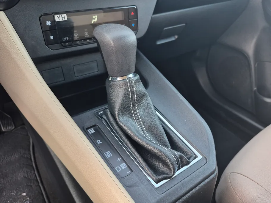 تويوتا يارس Y 2024 