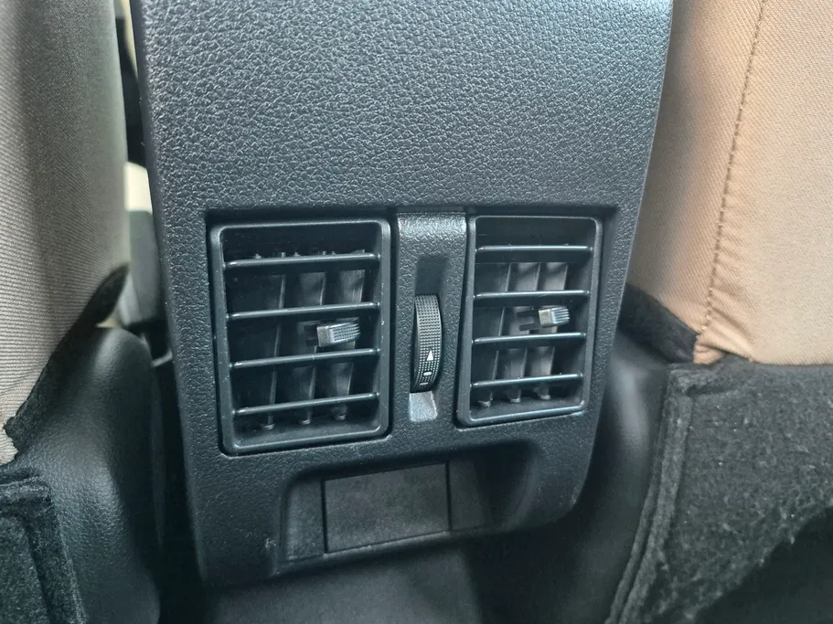 تويوتا يارس Y 2024 