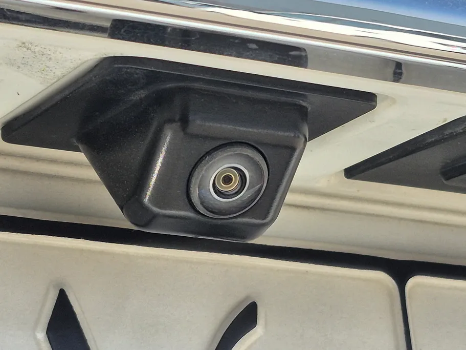 ام جي 5 LUX 2023 