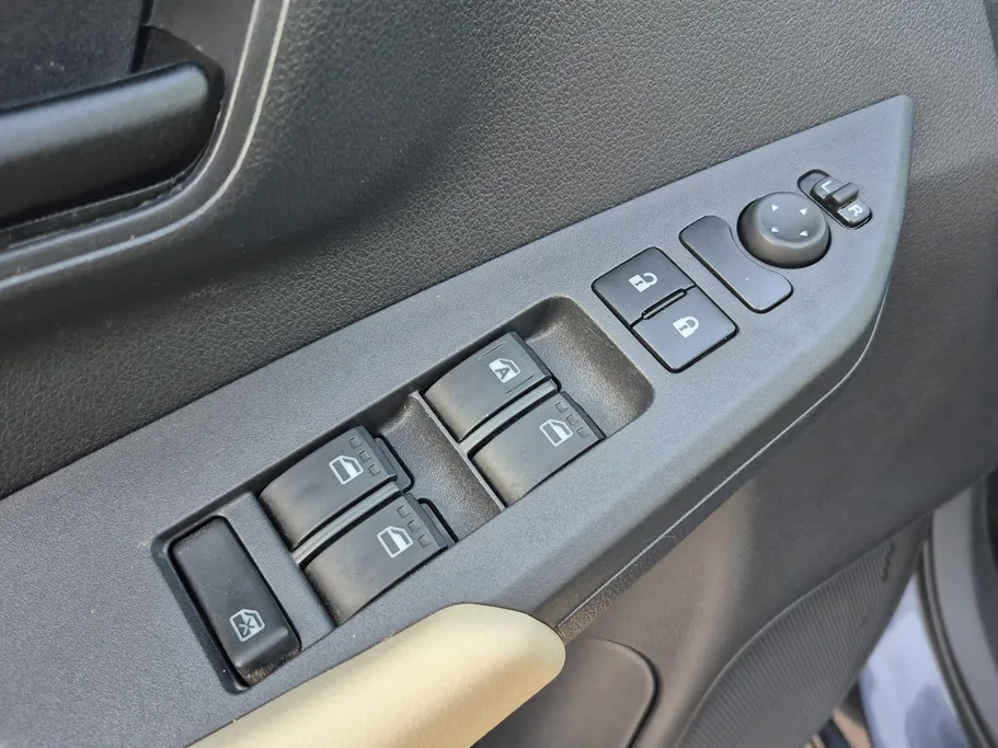 2024 Toyota Yaris  Y 