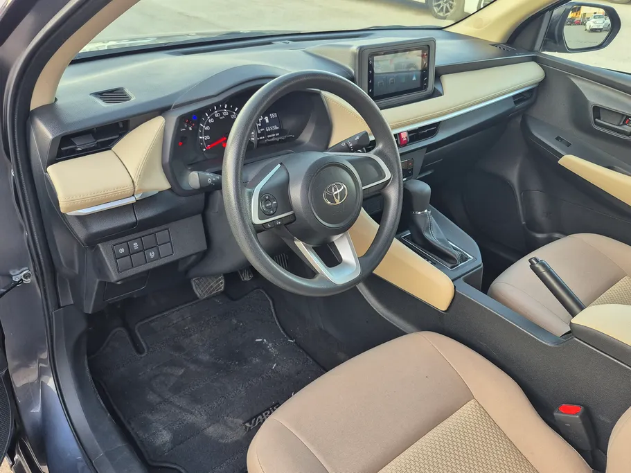 2024 Toyota Yaris  Y 