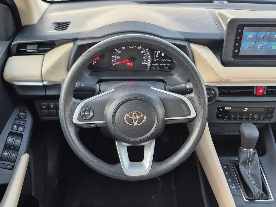 2024 Toyota Yaris  Y 