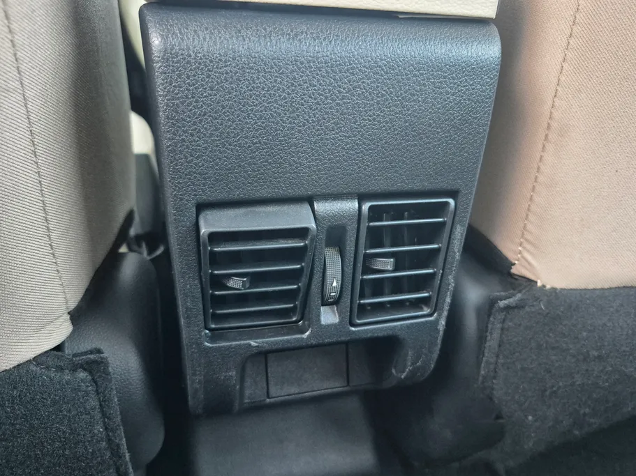 2024 Toyota Yaris  Y 