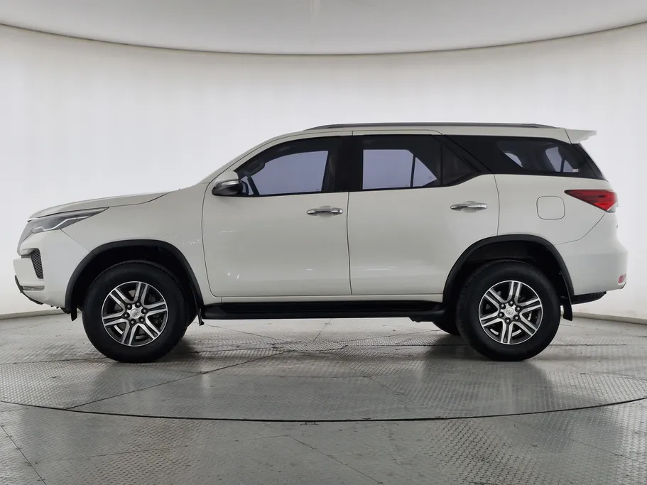 2021 Toyota Fortuner GX 