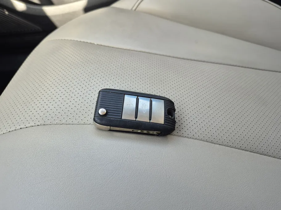 2023 ام جي 5 LUX 