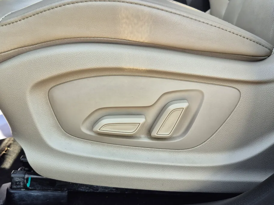 2023 ام جي 5 LUX 