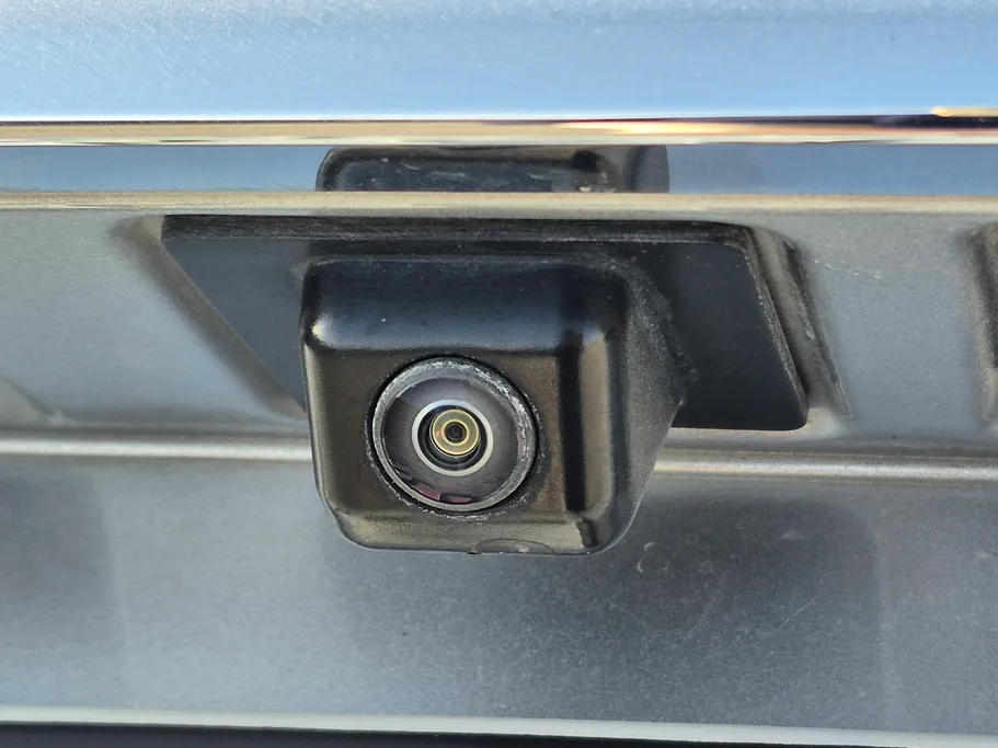 2023 ام جي 5 LUX 