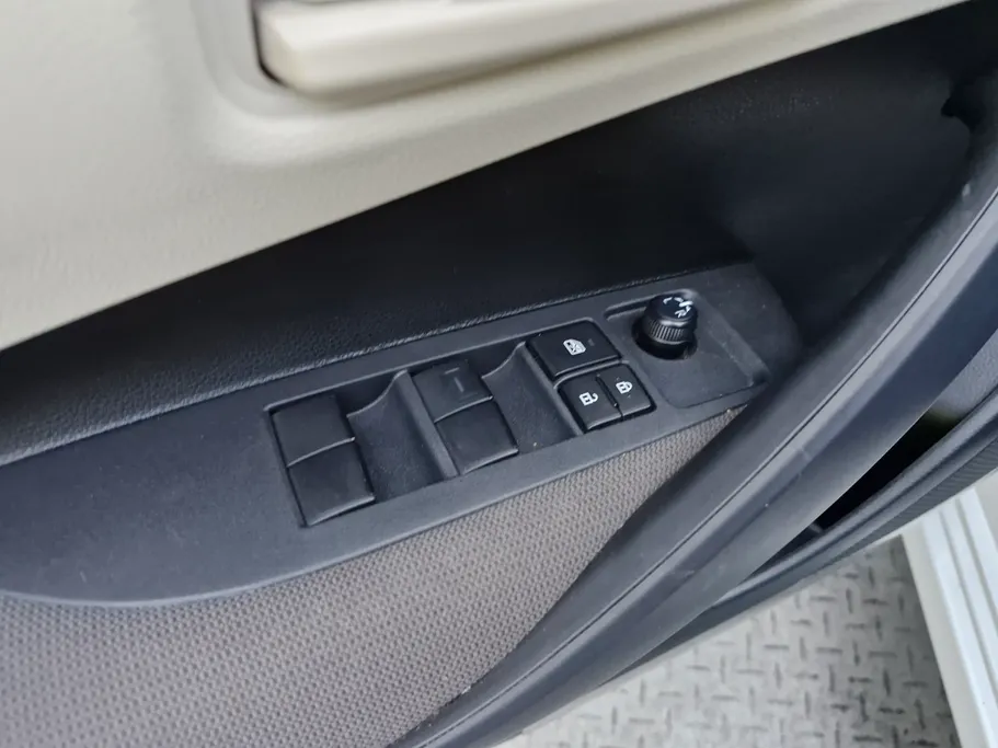 تويوتا كورولا XLI 2025 