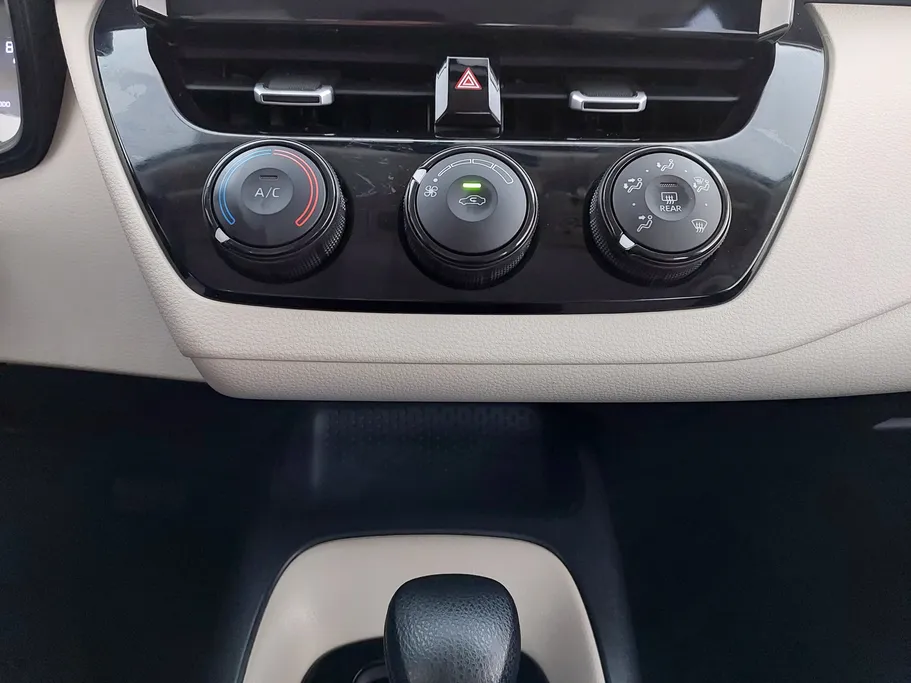 تويوتا كورولا XLI 2025 