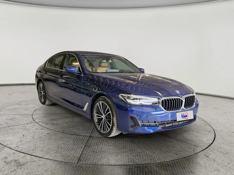 2023 BMW 5 Series 520i 