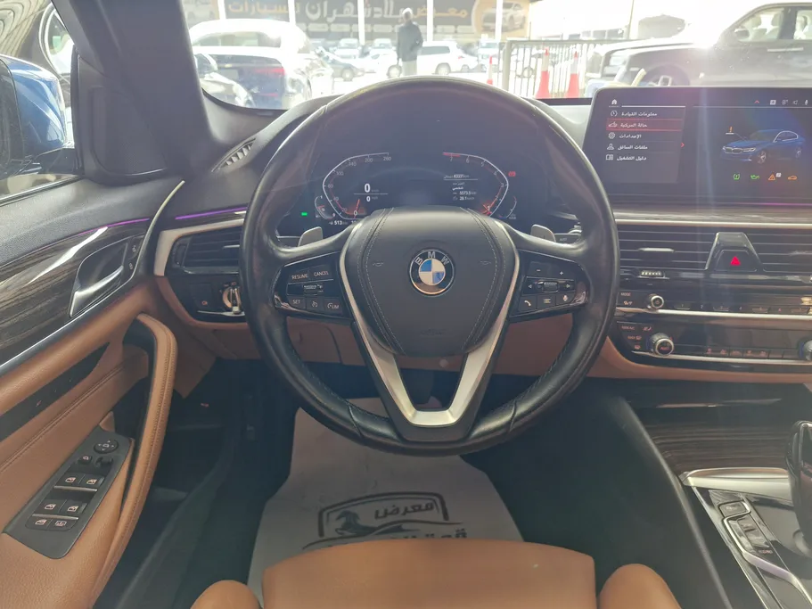 2023 BMW 5 Series 520i 