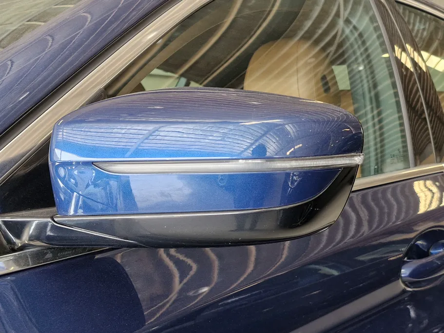 2023 BMW 5 Series 520i 