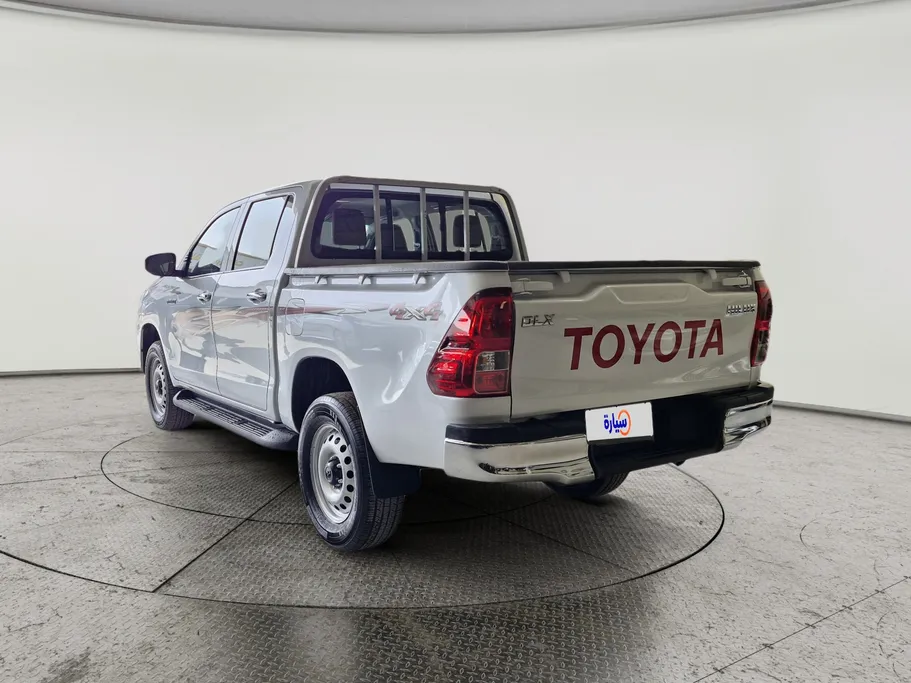 2023 Toyota Hilux DLX 